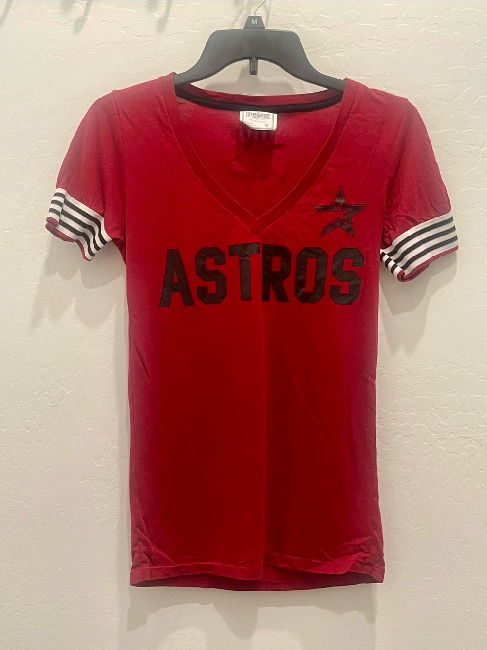 PINK Victoria's Secret Red Astros V‑Neck Tee